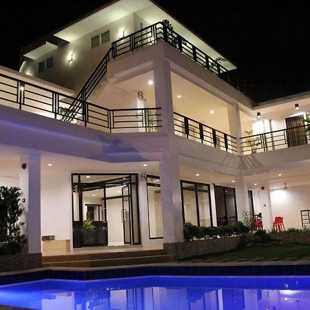 Be-Ing Suites Davao Ngoại thất bức ảnh