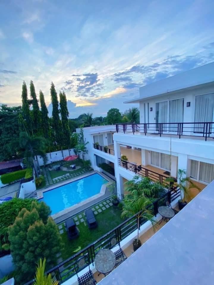 Be-Ing Suites Davao Ngoại thất bức ảnh