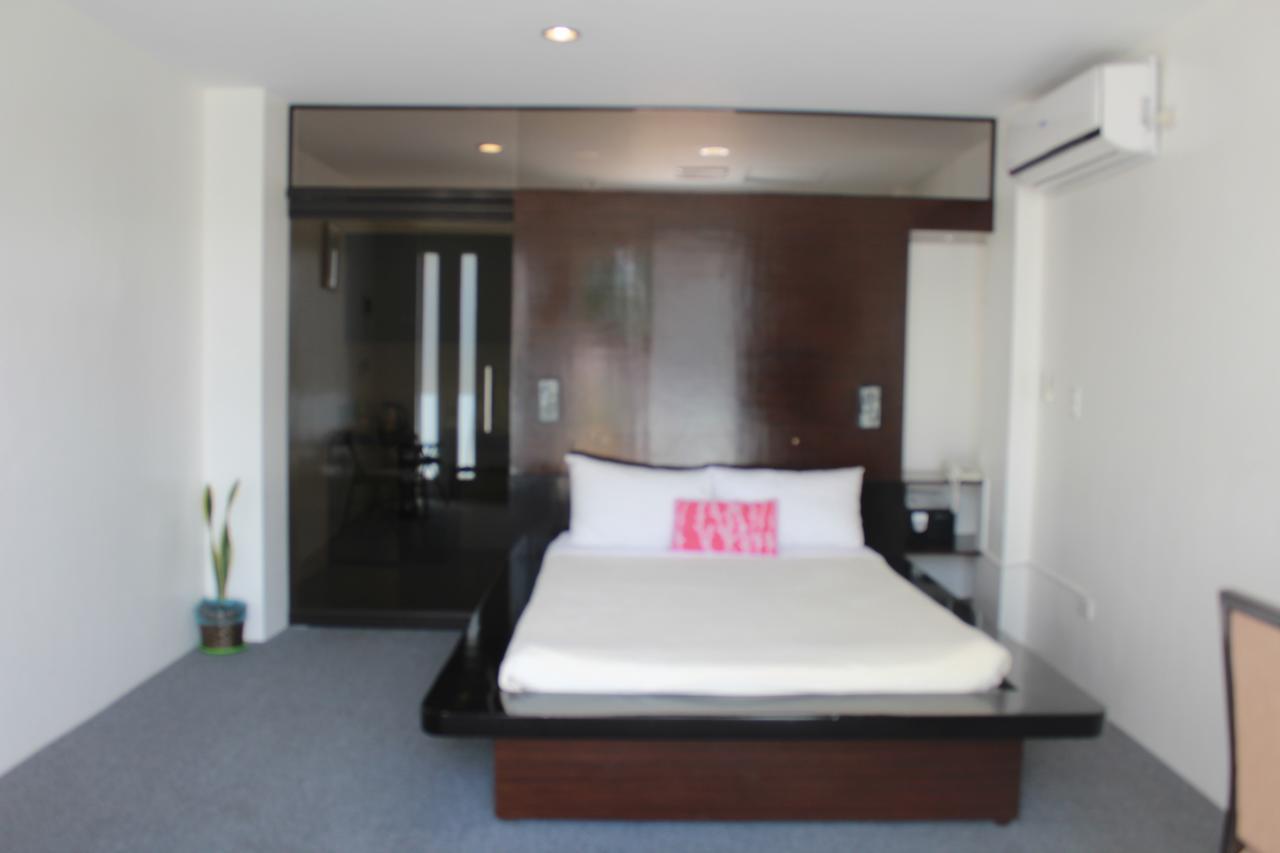 Be-Ing Suites Davao Ngoại thất bức ảnh